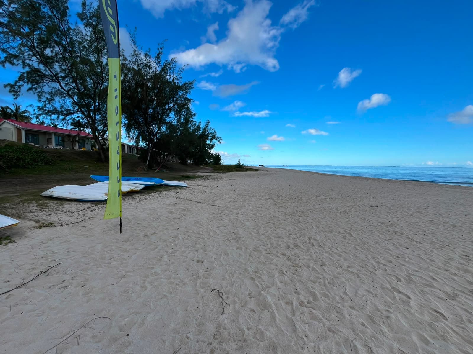 Mourouk First Beach — Rodrigues, 1/3